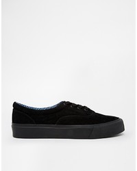 schwarze Wildleder niedrige Sneakers von Asos