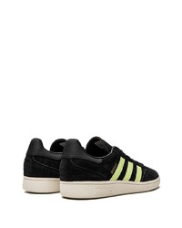 schwarze Wildleder niedrige Sneakers von adidas