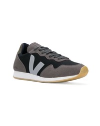 schwarze Wildleder niedrige Sneakers von Veja