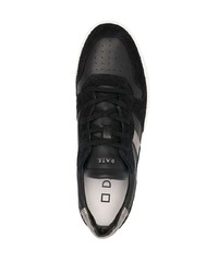 schwarze Wildleder niedrige Sneakers von D.A.T.E