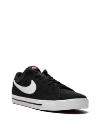 schwarze Wildleder niedrige Sneakers von Nike