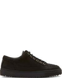 schwarze Wildleder niedrige Sneakers