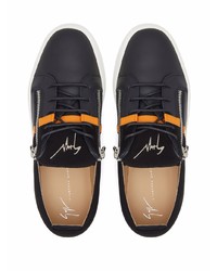 schwarze Wildleder niedrige Sneakers von Giuseppe Zanotti