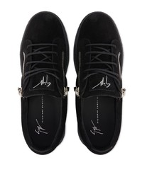 schwarze Wildleder niedrige Sneakers von Giuseppe Zanotti