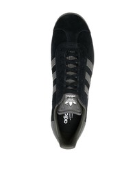 schwarze Wildleder niedrige Sneakers von adidas