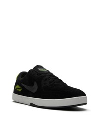 schwarze Wildleder niedrige Sneakers von Nike