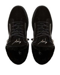 schwarze Wildleder niedrige Sneakers von Giuseppe Zanotti