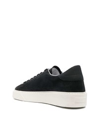 schwarze Wildleder niedrige Sneakers von D.A.T.E