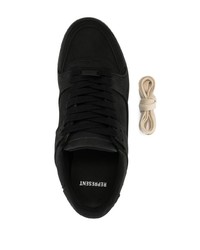 schwarze Wildleder niedrige Sneakers von Represent