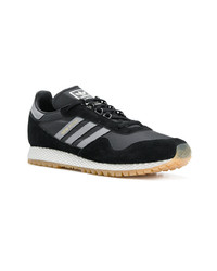 schwarze Wildleder niedrige Sneakers von adidas