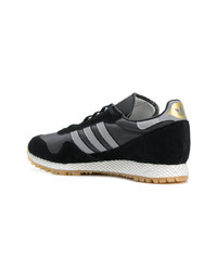 schwarze Wildleder niedrige Sneakers von adidas