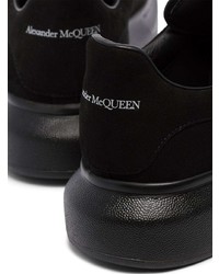 schwarze Wildleder niedrige Sneakers von Alexander McQueen