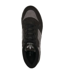 schwarze Wildleder niedrige Sneakers von adidas