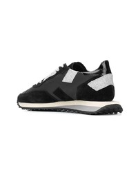 schwarze Wildleder niedrige Sneakers von Ghoud