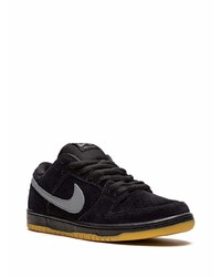 schwarze Wildleder niedrige Sneakers von Nike