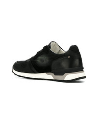 schwarze Wildleder niedrige Sneakers von Crime London