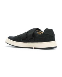 schwarze Wildleder niedrige Sneakers von OSKLEN