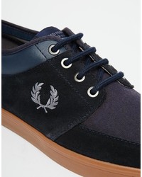 schwarze Wildleder niedrige Sneakers von Fred Perry