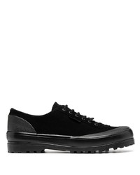 schwarze Wildleder niedrige Sneakers von Superga