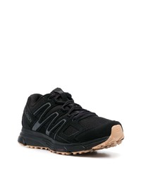 schwarze Wildleder niedrige Sneakers von Salomon