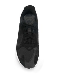 schwarze Wildleder niedrige Sneakers von adidas