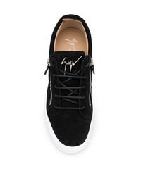 schwarze Wildleder niedrige Sneakers von Giuseppe Zanotti