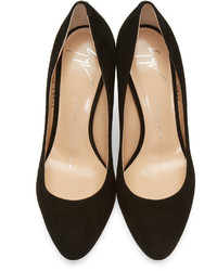 schwarze Wildleder Pumps von Giuseppe Zanotti