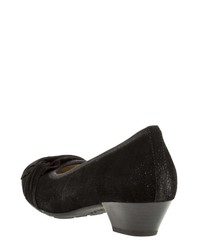 schwarze Wildleder Pumps von Gabor