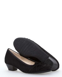 schwarze Wildleder Pumps von Gabor