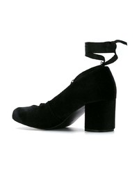 schwarze Wildleder Pumps von Olympiah