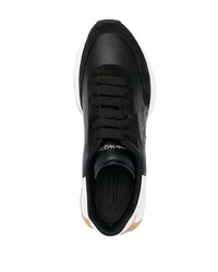 schwarze Wildleder Sportschuhe von Alexander McQueen