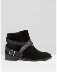 schwarze Wildleder Stiefeletten von Asos