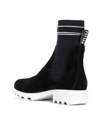 schwarze Wildleder Stiefeletten von Miu Miu