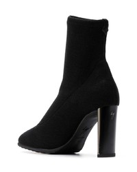 schwarze Wildleder Stiefeletten von Giuseppe Zanotti Design