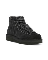 schwarze Wildlederarbeitsstiefel von White Mountaineering