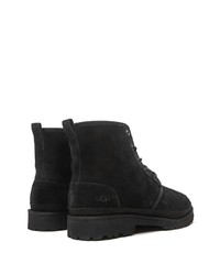 schwarze Wildlederfreizeitstiefel von UGG