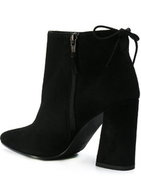 schwarze Wildlederstiefel von Stuart Weitzman