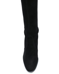 schwarze Wildlederstiefel von Stuart Weitzman