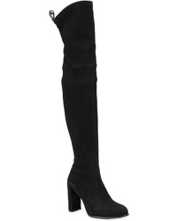 schwarze Wildlederstiefel von Stuart Weitzman