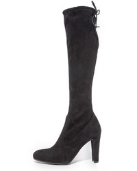 schwarze Wildlederstiefel von Stuart Weitzman