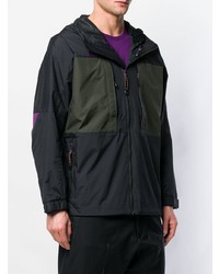 schwarze Windjacke von Nike