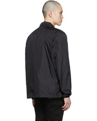 schwarze Windjacke von Moncler