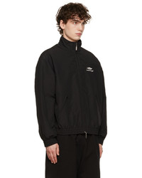 schwarze Windjacke von Balenciaga