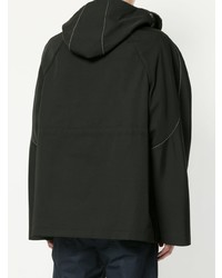 schwarze Windjacke von Kiko Kostadinov