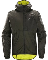 schwarze Windjacke von Haglöfs