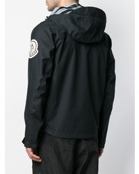 schwarze Windjacke von Moncler