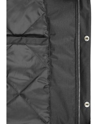 schwarze Windjacke von INDICODE