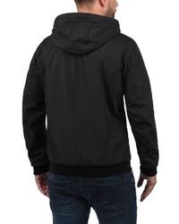 schwarze Windjacke von Jack & Jones