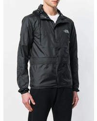 schwarze Windjacke von The North Face