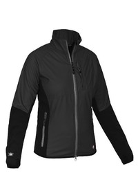 schwarze Windjacke von Salewa